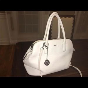 DKNY HANDBAG